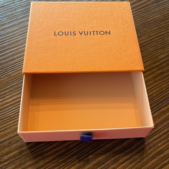 Louis Vuitton Box - Picture 2 of 5